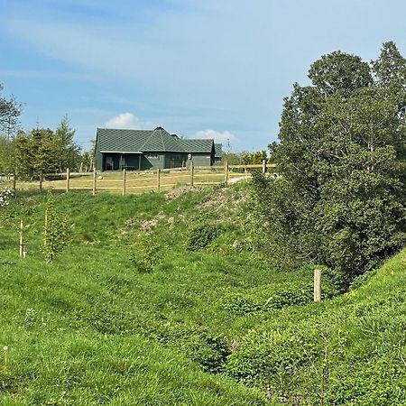 Holly Tree Glamping Cabins Wigglesworth Exteriör bild